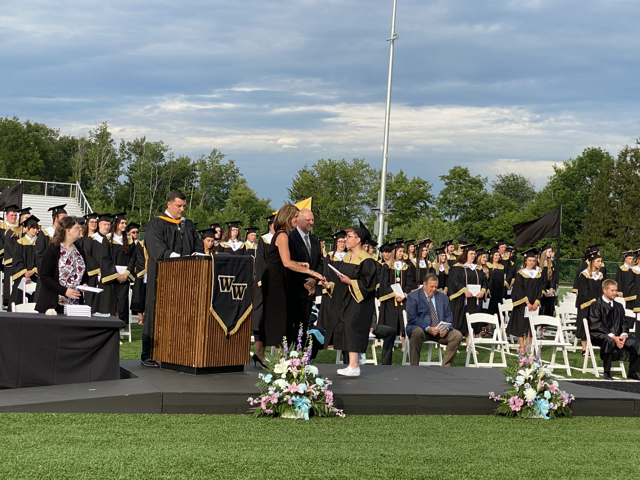 Featured News Archives Western Wayne School District   Ww Grad Pic 10 Scaled 